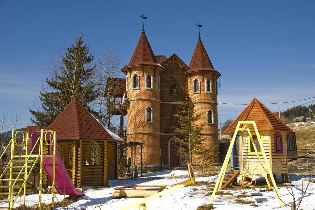 Castle Belvedere Bukovel Luaran gambar